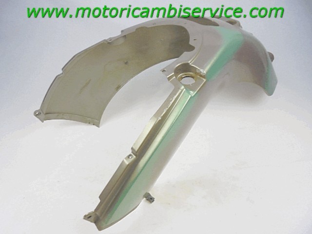 FENDER AVANT / ARRI?RE OEM N. AP8148257 PI?CES DE  D'OCCASION  MOTO APRILIA SCARABEO 150 (1999/2002) D?PLACEMENT 150 cc ANN?E DE CONSTRUCTION  2000