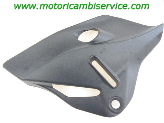 FAIRING LAT?RAL / ATTACHEMENT OEM N. 48211861B PI?CES DE  D'OCCASION  MOTO DUCATI MONSTER 821 (2014 - 2018) D?PLACEMENT 821 cc ANN?E DE CONSTRUCTION  2016