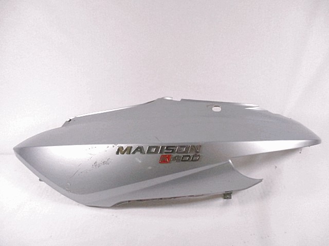 FAIRING ARRI?RE OEM N.  PI?CES DE  D'OCCASION  MOTO MALAGUTI MADISON K400 (2002 - 2006) D?PLACEMENT 400 cc ANN?E DE CONSTRUCTION  2003