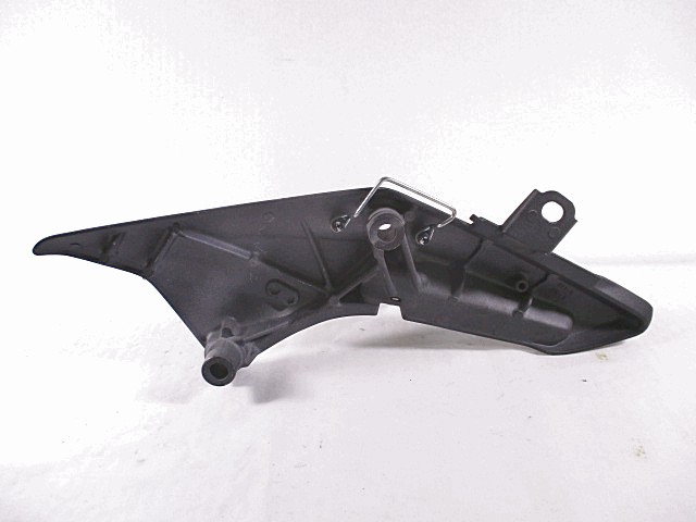 SUPPORT DE REPOSE-PIEDS OEM N. 50663-MCT-770ZA PI?CES DE  D'OCCASION  MOTO HONDA SW-T 400 ABS (2008 -2016) D?PLACEMENT 400 cc ANN?E DE CONSTRUCTION  2014