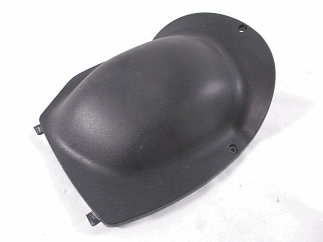 SOUS LE SI?GE FAIRING OEM N. 623958 PI?CES DE  D'OCCASION  MOTO Piaggio Beverly Tourer 300 (2009/2011) D?PLACEMENT 300 cc ANN?E DE CONSTRUCTION  2010