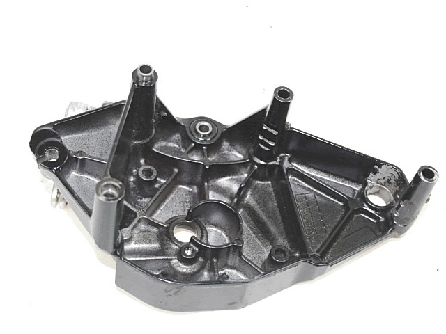 CHAINE / PIGNON / GARDE DE TRANSMISSION OEM N. 1136144G00 PI?CES DE  D'OCCASION  MOTO SUZUKI GSR 600 ( 2006 - 2011 ) D?PLACEMENT 600 cc ANN?E DE CONSTRUCTION  2006