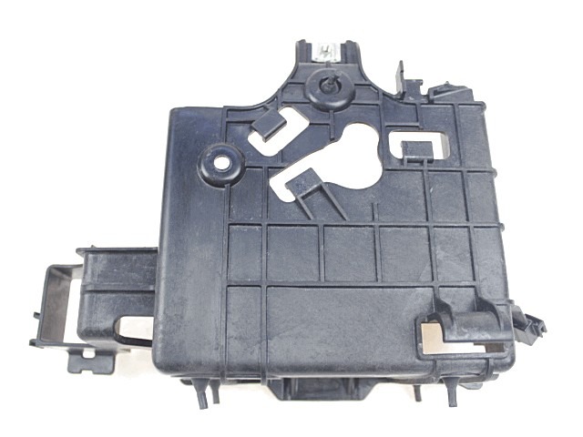 SUPPORT DE BATTERIE OEM N. 61217725310 PI?CES DE  D'OCCASION  MOTO BMW K18 C 600 / 650 SPORT (2011 - 2018) D?PLACEMENT 650 cc ANN?E DE CONSTRUCTION  2014