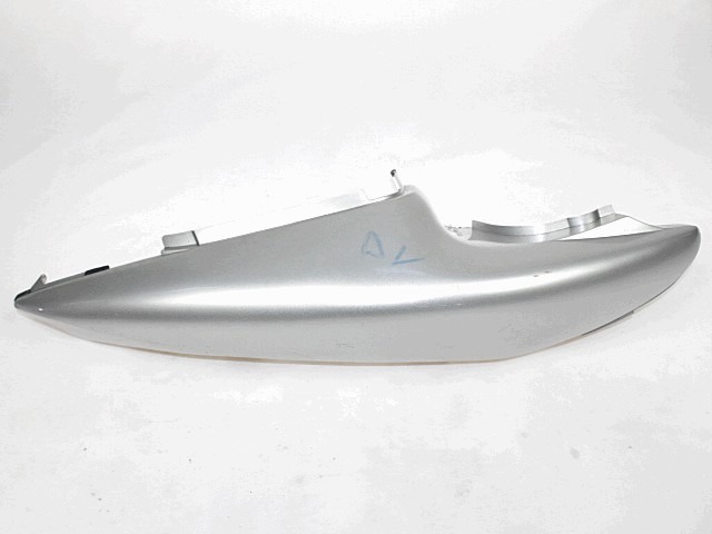 FAIRING LAT?RAL / ATTACHEMENT OEM N. 4550119F10YC2 PI?CES DE  D'OCCASION  MOTO SUZUKI SV 650 / SV 650 S (1999 - 2002) D?PLACEMENT 650 cc ANN?E DE CONSTRUCTION  2002