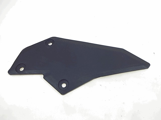 FAIRING LAT?RAL / ATTACHEMENT OEM N. 110650749  PI?CES DE  D'OCCASION  MOTO KAWASAKI Z 300 ABS ER300A B1 X (2015 - 2016) D?PLACEMENT 300 cc ANN?E DE CONSTRUCTION  2015