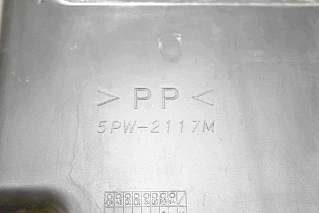 PROTECTIONS COUVERTURE / PIECES MOTEUR OEM N. 5PW2117M0000 PI?CES DE  D'OCCASION  MOTO YAMAHA YZF R1 (2002 - 2003) D?PLACEMENT 1000 cc ANN?E DE CONSTRUCTION  2002