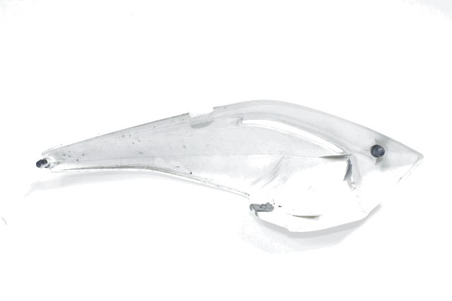 FAIRING LAT?RAL / ATTACHEMENT OEM N. 8000B8333 PI?CES DE  D'OCCASION  MOTO MV AGUSTA BRUTALE 800 (2012 - 2016) D?PLACEMENT 800 cc ANN?E DE CONSTRUCTION  2013