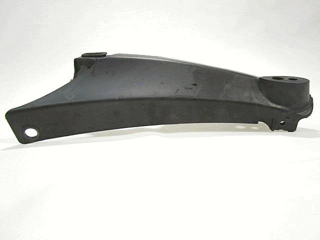 FAIRING LAT?RAL / ATTACHEMENT OEM N. 84707MFFD00ZA PI?CES DE  D'OCCASION  MOTO HONDA TRANSALP XL700V / XL700VA ( 2007-2013) D?PLACEMENT 700 cc ANN?E DE CONSTRUCTION  2010