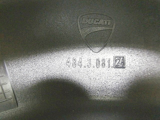 CONDUIT D'AIR / COLLECTEUR OEM N. 48430812A PI?CES DE  D'OCCASION  MOTO DUCATI MULTISTRADA 1200 S (2010 - 2012) D?PLACEMENT 1200 cc ANN?E DE CONSTRUCTION  2012