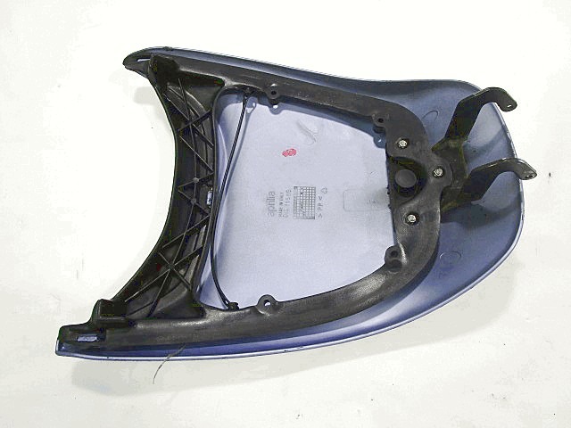 FAIRING ARRI?RE OEM N. AP8238400 PI?CES DE  D'OCCASION  MOTO APRILIA GULLIVER 50 (1995-2001) D?PLACEMENT 50 cc ANN?E DE CONSTRUCTION