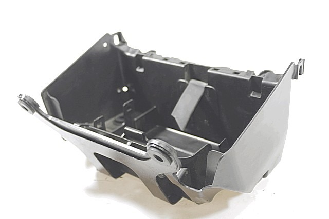 SUPPORT DE BATTERIE OEM N. 17312MGSD30 PI?CES DE  D'OCCASION  MOTO HONDA NC 750 X ABS (2014 - 2017) D?PLACEMENT 750 cc ANN?E DE CONSTRUCTION  2015