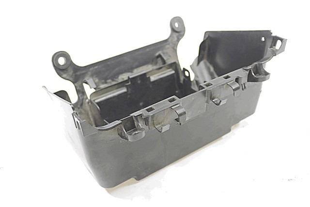 SUPPORT DE BATTERIE OEM N. 17312MGSD30 PI?CES DE  D'OCCASION  MOTO HONDA NC 750 X ABS (2014 - 2017) D?PLACEMENT 750 cc ANN?E DE CONSTRUCTION  2015