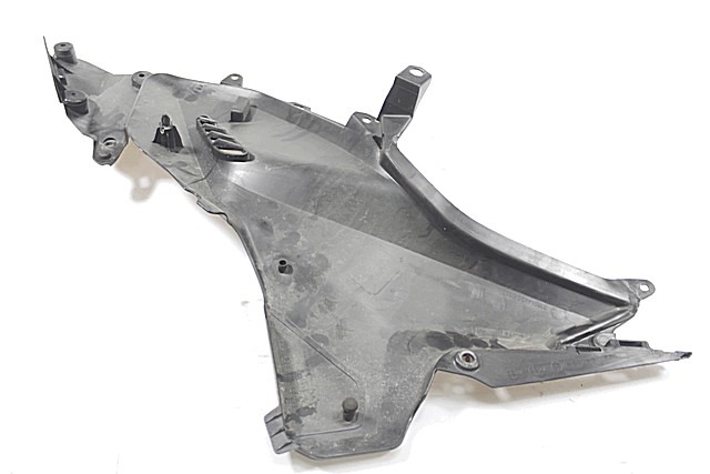 FAIRING LAT?RAL / ATTACHEMENT OEM N. 83600MJLD30ZA PI?CES DE  D'OCCASION  MOTO HONDA NC 750 X ABS (2014 - 2017) D?PLACEMENT 750 cc ANN?E DE CONSTRUCTION  2015