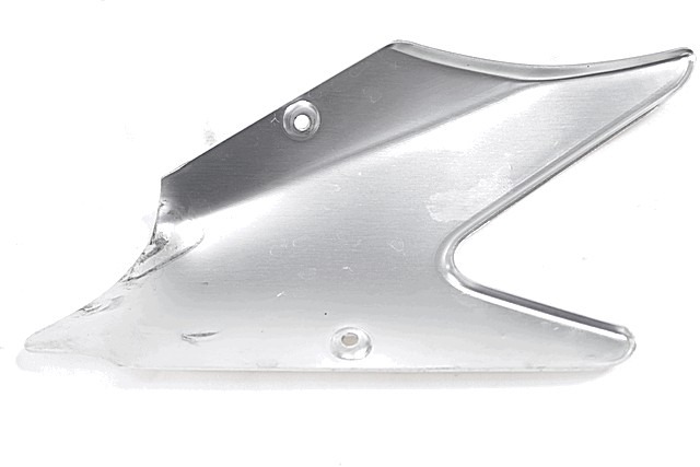 FAIRING LAT?RAL / ATTACHEMENT OEM N. 8000A1262 PI?CES DE  D'OCCASION  MOTO MV AGUSTA BRUTALE 910 S (2005 - 2011) D?PLACEMENT 910 cc ANN?E DE CONSTRUCTION  2008