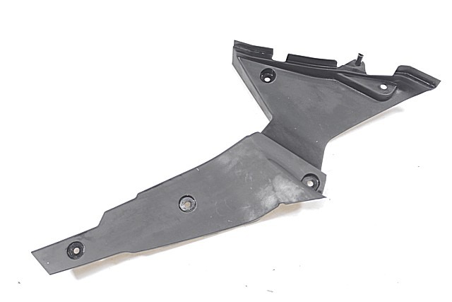 FAIRING LAT?RAL / ATTACHEMENT OEM N. 23P2836K0000 PI?CES DE  D'OCCASION  MOTO YAMAHA XT1200 SUPER TENERE (2015 - 2016) DP04 A 06 D?PLACEMENT 1200 cc ANN?E DE CONSTRUCTION  2016