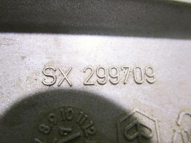 CARENAGE LATERALE OEM N. 2997090043 PI?CES DE  D'OCCASION  MOTO PIAGGIO LIBERTY 50 4T (2002 - 2003) D?PLACEMENT 50 cc ANN?E DE CONSTRUCTION  2003