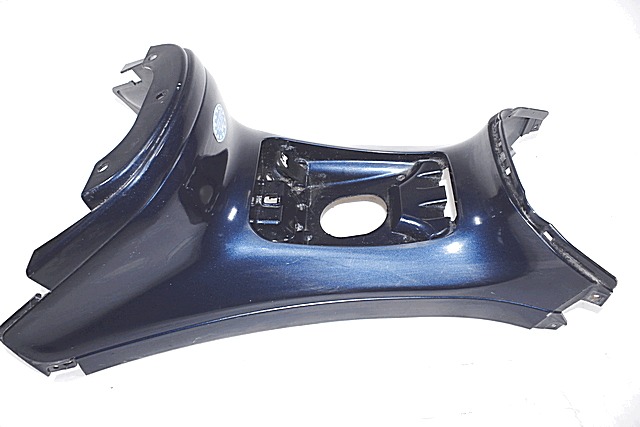 REPOSE-PIEDS OEM N. 62460600 PI?CES DE  D'OCCASION  MOTO PIAGGIO X8 400 (2006 - 2008) D?PLACEMENT 400 cc ANN?E DE CONSTRUCTION  2007