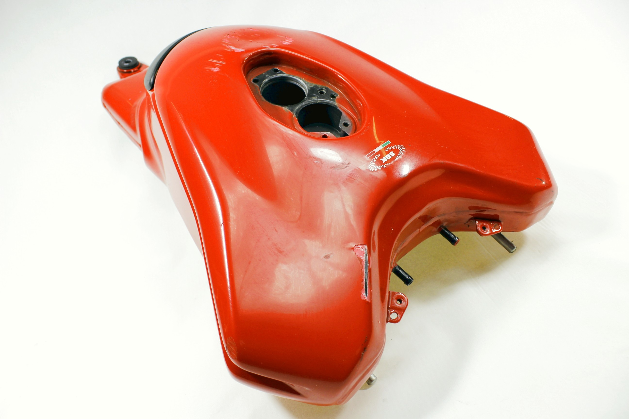 PIECES DE RESERVOIR A CARBURANT OEM N. 58610531A PI?CES DE  D'OCCASION  MOTO DUCATI 749 (2003 - 2007) D?PLACEMENT 750 cc ANN?E DE CONSTRUCTION  2005