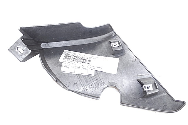 FAIRING LAT?RAL / ATTACHEMENT OEM N. 46637683670 PI?CES DE  D'OCCASION  MOTO BMW K28 R 1200 ST (2003 - 2007) D?PLACEMENT 1200 cc ANN?E DE CONSTRUCTION  2007