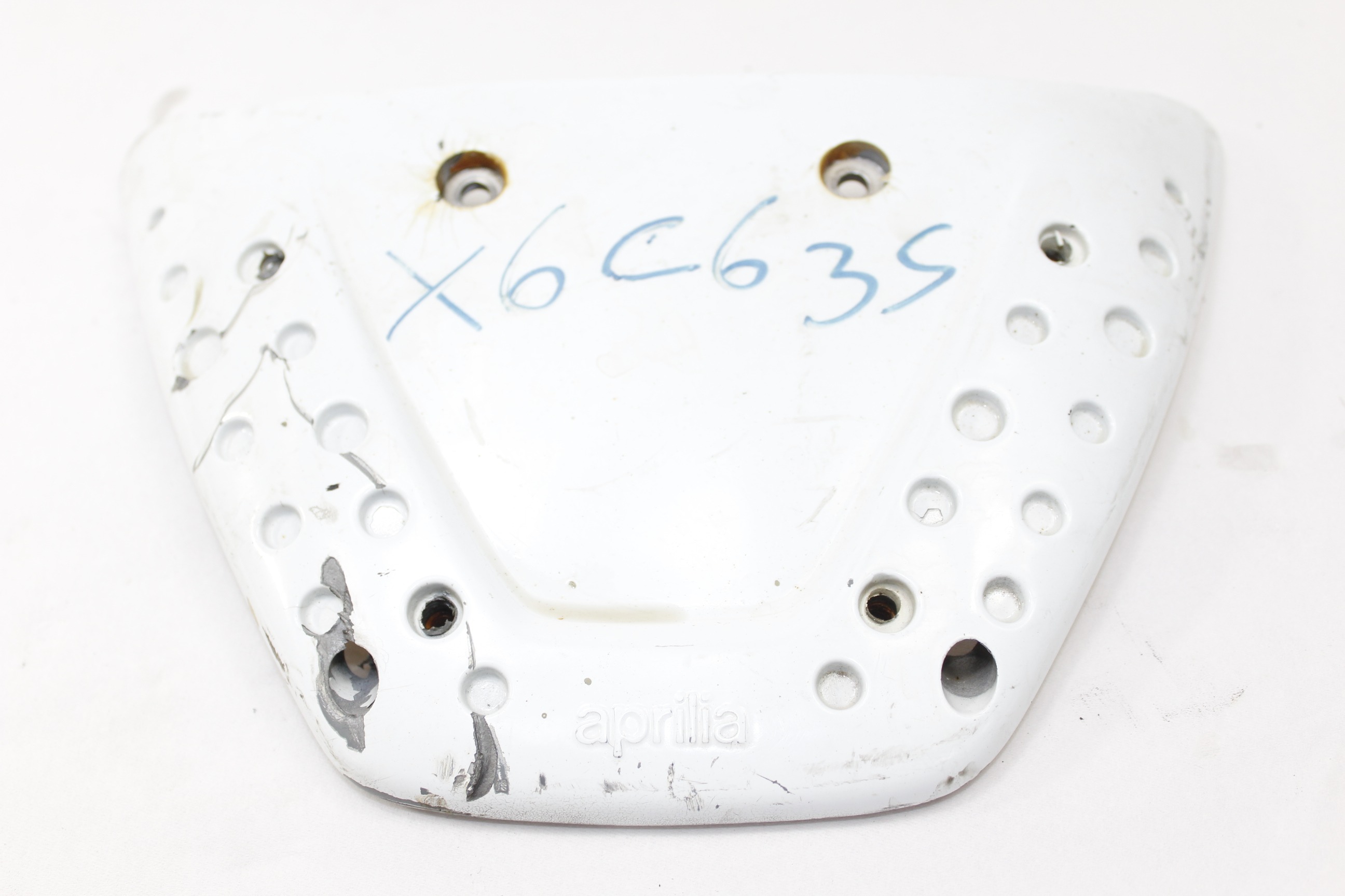 FAIRING ARRI?RE OEM N. AP8258368 PI?CES DE  D'OCCASION  MOTO APRILIA SONIC 50 (1998 - 2002) D?PLACEMENT 50 cc ANN?E DE CONSTRUCTION