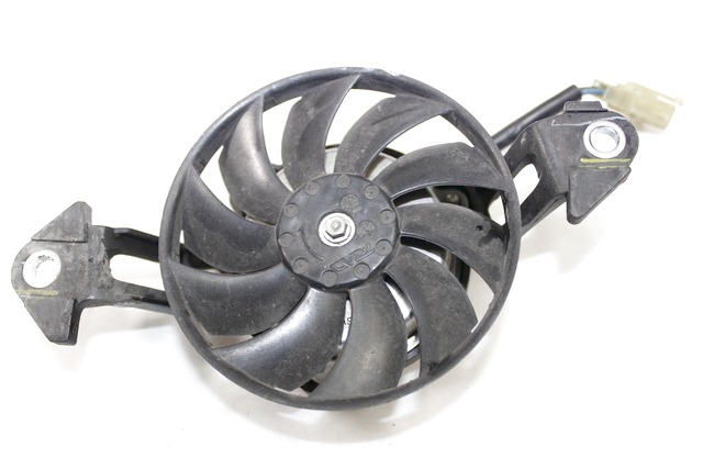 VENTILATEUR OEM N. 5YPE24050000 PI?CES DE  D'OCCASION  MOTO YAMAHA YZF-R125 (2008-2013) D?PLACEMENT 125 cc ANN?E DE CONSTRUCTION  2009