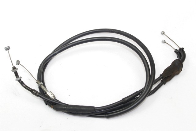 THROTTLE CABLE / WIRE OEM N. 4TV263020000 PI?CES DE  D'OCCASION  MOTO YAMAHA YZF 600 R THUNDERCAT (1996 - 2004) D?PLACEMENT 600 cc ANN?E DE CONSTRUCTION