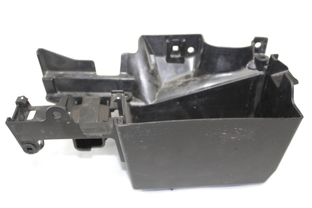 SUPPORT DE BATTERIE OEM N. 350230163 PI?CES DE  D'OCCASION  MOTO KAWASAKI ER-6 (2009 - 2011) D?PLACEMENT 650 cc ANN?E DE CONSTRUCTION  2013