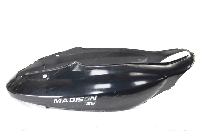 FAIRING ARRI?RE OEM N. 1-000-296-997 PI?CES DE  D'OCCASION  MOTO MALAGUTI MADISON 125 (1999 - 2001) D?PLACEMENT 125 cc ANN?E DE CONSTRUCTION  1999