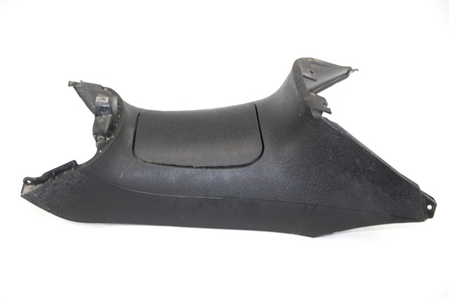 REPOSE-PIEDS OEM N. (D) 67211900Z1 PI?CES DE  D'OCCASION  MOTO PIAGGIO MP3 YOURBAN 300 (2011 - 2017) D?PLACEMENT 300 cc ANN?E DE CONSTRUCTION  2011