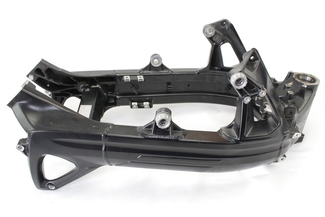 CHASSIS AVEC PAPIERS OEM N. 46517678665 13618562426 PI?CES DE  D'OCCASION  MOTO BMW K73 F 800 R (2005 - 2019) D?PLACEMENT 800 cc ANN?E DE CONSTRUCTION  2017