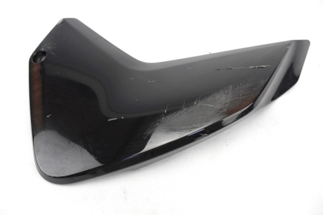 FAIRING LAT?RAL / ATTACHEMENT OEM N. (D) 48012912AA PI?CES DE  D'OCCASION  MOTO DUCATI MULTISTRADA 1200 S (2010 - 2012) D?PLACEMENT 1200 cc ANN?E DE CONSTRUCTION  2010