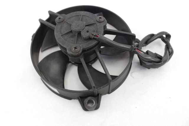 VENTILATEUR OEM N. 2DME24050000 PI?CES DE  D'OCCASION  MOTO YAMAHA X-MAX YP R - RA ABS ( 2013 - 2016 ) 125 / 250 / 400 D?PLACEMENT 250 cc ANN?E DE CONSTRUCTION  2016