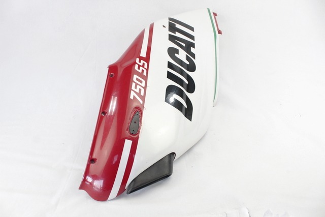 FAIRING LAT?RAL / ATTACHEMENT OEM N. 48030821A PI?CES DE  D'OCCASION  MOTO DUCATI SUPERSPORT 750 (1999 - 2002) D?PLACEMENT 750 cc ANN?E DE CONSTRUCTION  2004