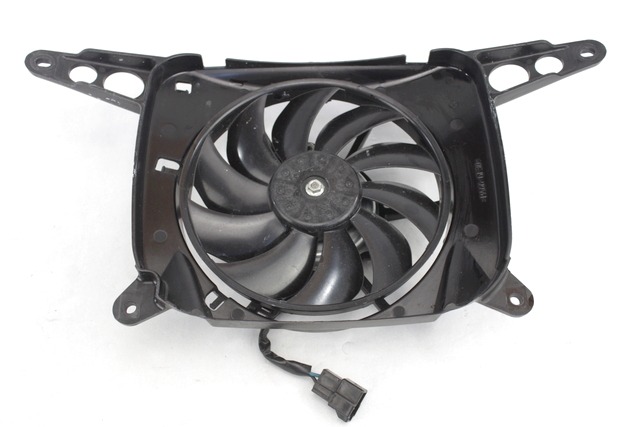 VENTILATEUR OEM N. T2101744 PI?CES DE  D'OCCASION  MOTO TRIUMPH STREET TRIPLE 765 (2013 - 2019) D?PLACEMENT 765 cc ANN?E DE CONSTRUCTION  2017