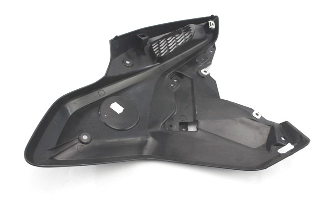 FAIRING LAT?RAL / ATTACHEMENT OEM N. 46638556655 PI?CES DE  D'OCCASION  MOTO BMW K50 R 1200 GS / R 1250 GS (2011 - 2019) D?PLACEMENT 1200 cc ANN?E DE CONSTRUCTION  2018