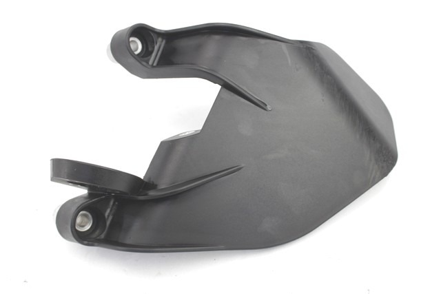 FAIRING R?SERVOIR OEM N. 6030702700033 PI?CES DE  D'OCCASION  MOTO KTM 1090 ADVENTURE (2017 - 2019) D?PLACEMENT 1090 cc ANN?E DE CONSTRUCTION  2018