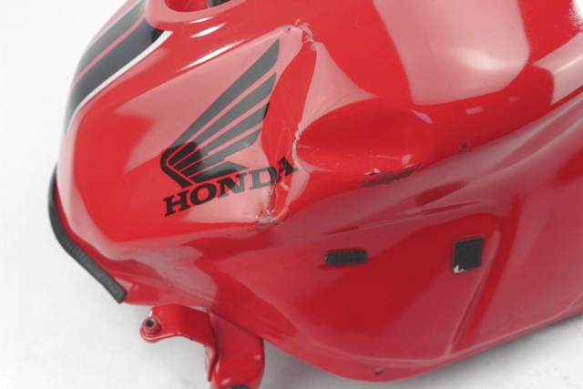 PIECES DE RESERVOIR A CARBURANT OEM N. 17500MJEDH0ZB PI?CES DE  D'OCCASION  MOTO HONDA RC97 CB 650 F (2017 - 2018) D?PLACEMENT 650 cc ANN?E DE CONSTRUCTION  2017