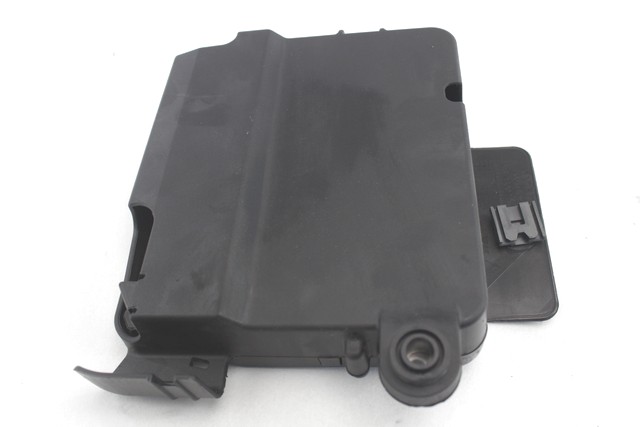 APRILIA DORSODURO 900 2B002477 2B002476 SCATOLA SUPPORTO CENTRALINA 17 - 20 ECU CASE