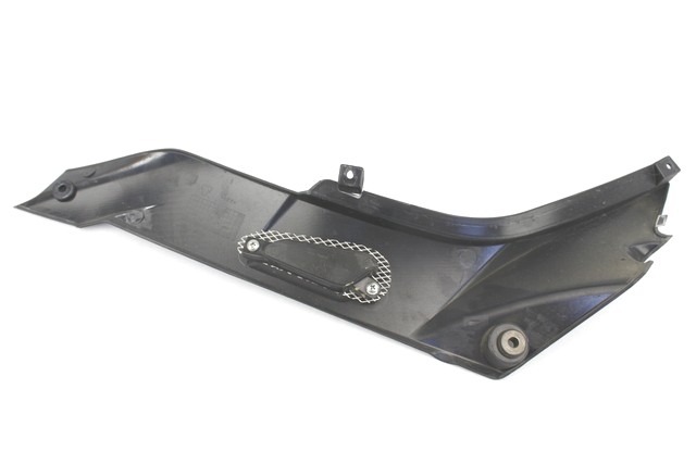 BENELLI BN 125 65602L29BA00 FIANCHETTO GRIGLIA CENTRALE DESTRA 18 - 20 RIGHT BODY PANEL