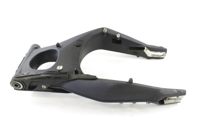 TRIUMPH STREET TRIPLE 675 T2050189 FORCELLONE POSTERIORE 13 - 17 REAR SWINGARM T2050606