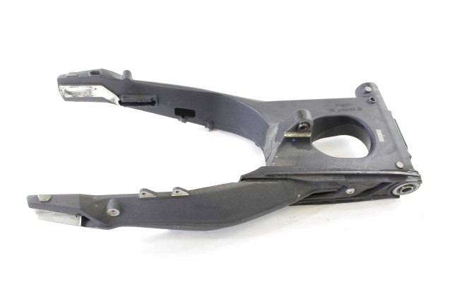 TRIUMPH STREET TRIPLE 675 T2050189 FORCELLONE POSTERIORE 13 - 17 REAR SWINGARM T2050606