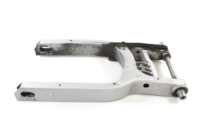 DUCATI MULTISTRADA 620 37010711B FORCELLONE POSTERIORE 05 - 07 REAR SWINGARM LEGGERI SEGNI DI USURA