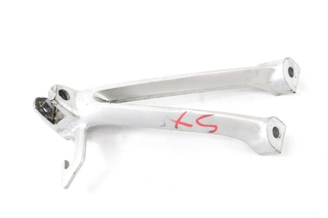 SUZUKI GSX R 600 4370001H0013L STAFFA PEDANA POSTERIORE SINISTRA 06 - 07 REAR LEFT FOOTREST HOLDER CON GRAFFI