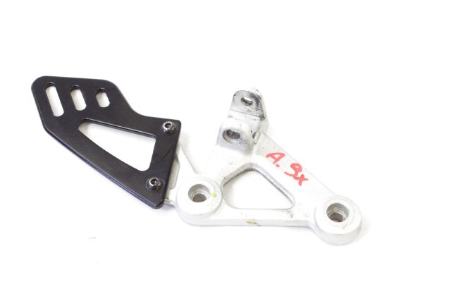 APRILIA SHIVER 900 894585 STAFFA PEDANA ANTERIORE SINISTRA 17 - 20 FRONT LEFT FOOTREST HOLDER