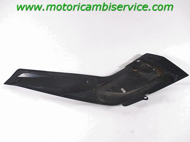 CARENAGE LATERALE OEM N. 2DMF171600P0 PI?CES DE  D'OCCASION  MOTO YAMAHA X-MAX YP R - RA ABS ( 2013 - 2016 ) 125 / 250 / 400 D?PLACEMENT 125 cc ANN?E DE CONSTRUCTION  2015