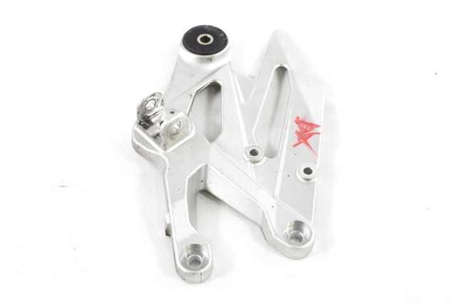 BMW S 1000 R 46718542076 STAFFA PEDANA ANTERIORE DESTRA K47 13 - 16 FRONT RIGHT FOOTREST HOLDER