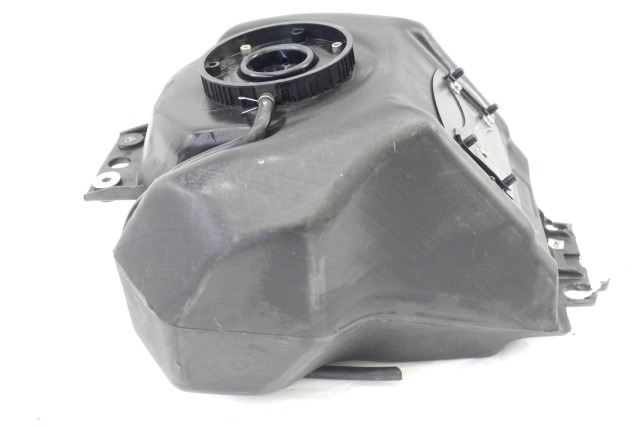 KTM 390 DUKE 90607013144 SERBATOIO BENZINA 12 - 16 FUEL TANK 90107013000 ATTACCHI DANNEGGIATI