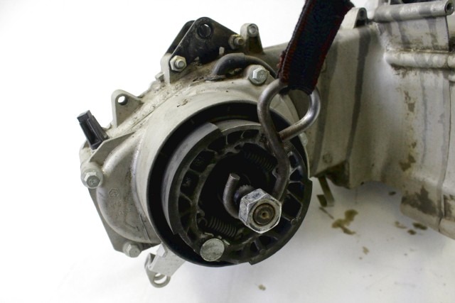 PIAGGIO VESPA LX 125 M444M MOTORE KM 9700 05 - 12 ENGINE