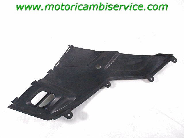 CARENAGE LATERALE OEM N. 83620 PI?CES DE  D'OCCASION  MOTO KYMCO PEOPLE S 125 / 200 (2007-2016) D?PLACEMENT 200 cc ANN?E DE CONSTRUCTION  2007