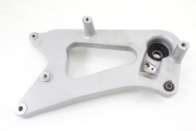 SYM SYMPHONY 125 5210AARB000 FORCELLONE SUPPORTO MARMITTA 21 - 24 REAR SWINGARM